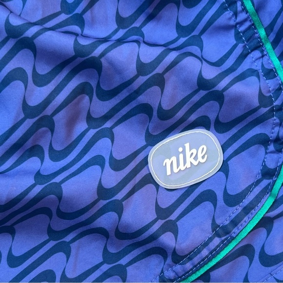 NWOT Nike Dri-Fit Tempo Icon Clash Women’s Running Shorts Blue Size M - Picture 2 of 5